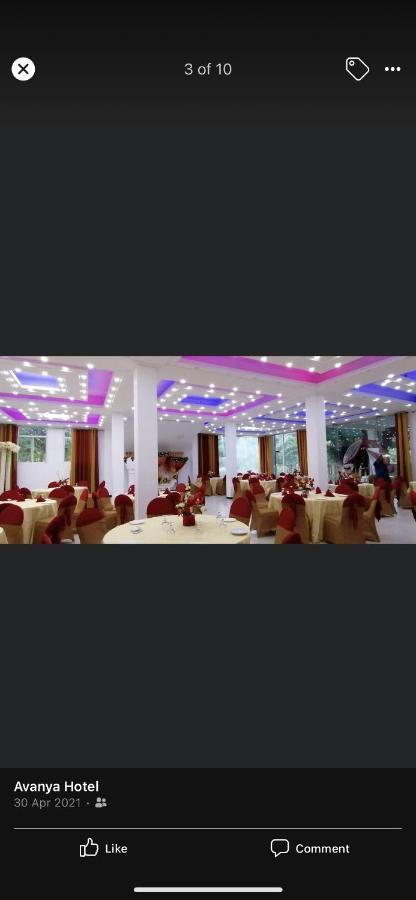 Avanya Hotel And Reception Hall Angunakolapelessa ภายนอก รูปภาพ